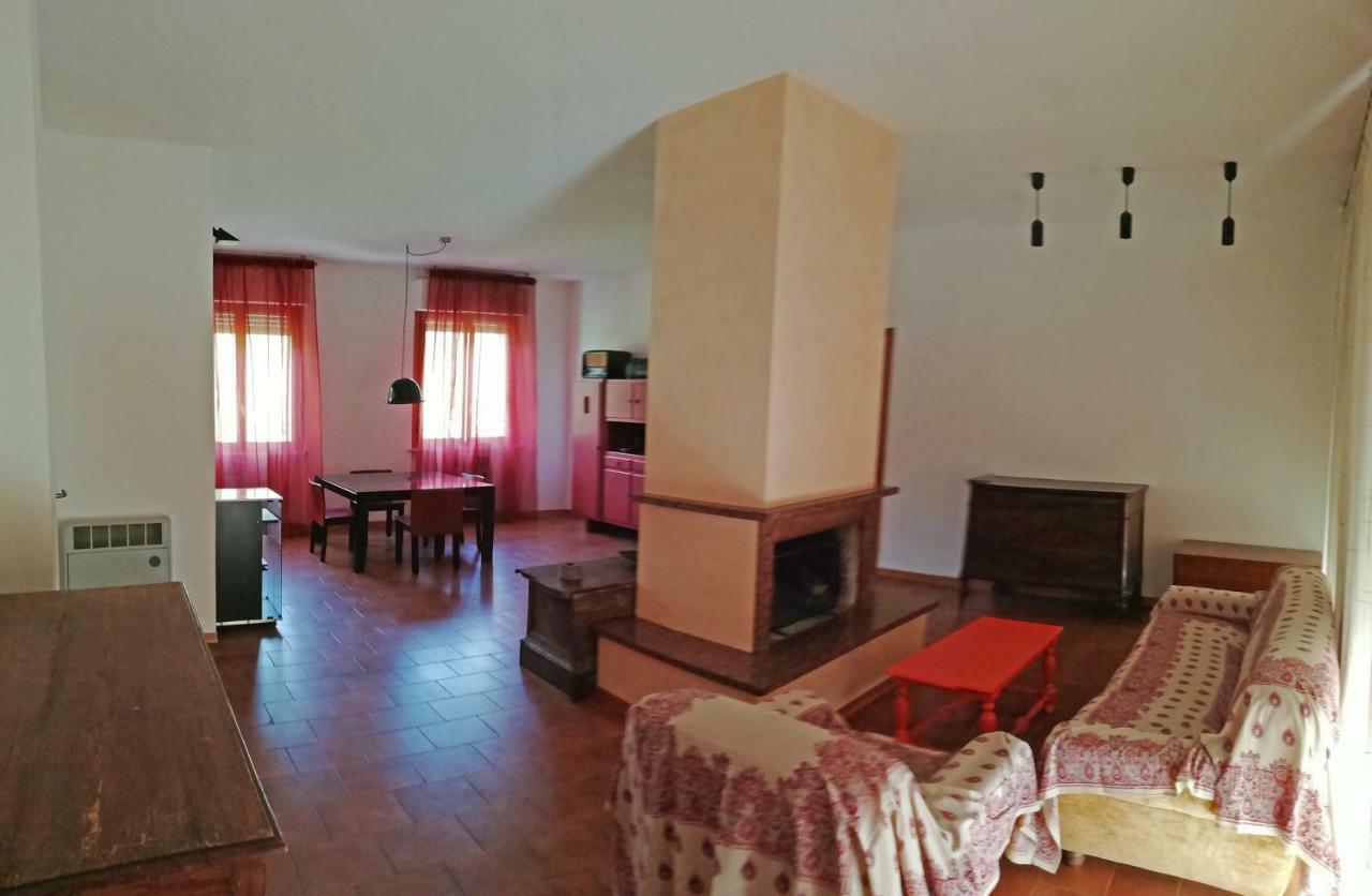 Madonna Di Frasassi - Casa Vacanze Apartment เจงกา ภายนอก รูปภาพ